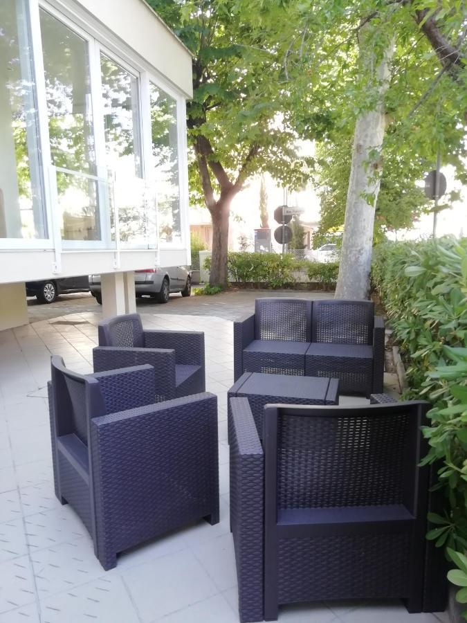 Hotel Cormoran Riccione Esterno foto