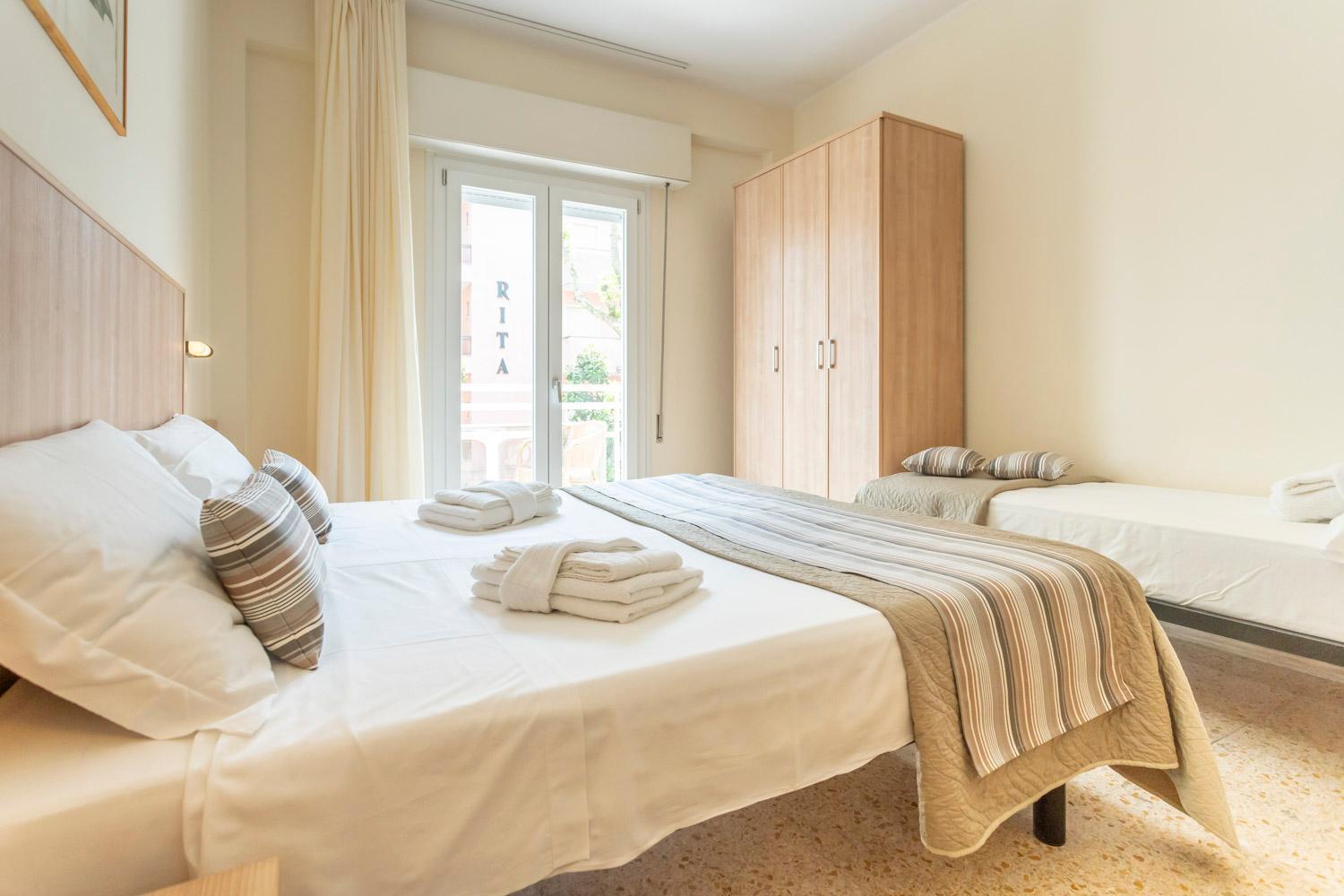 Hotel Cormoran Riccione Esterno foto