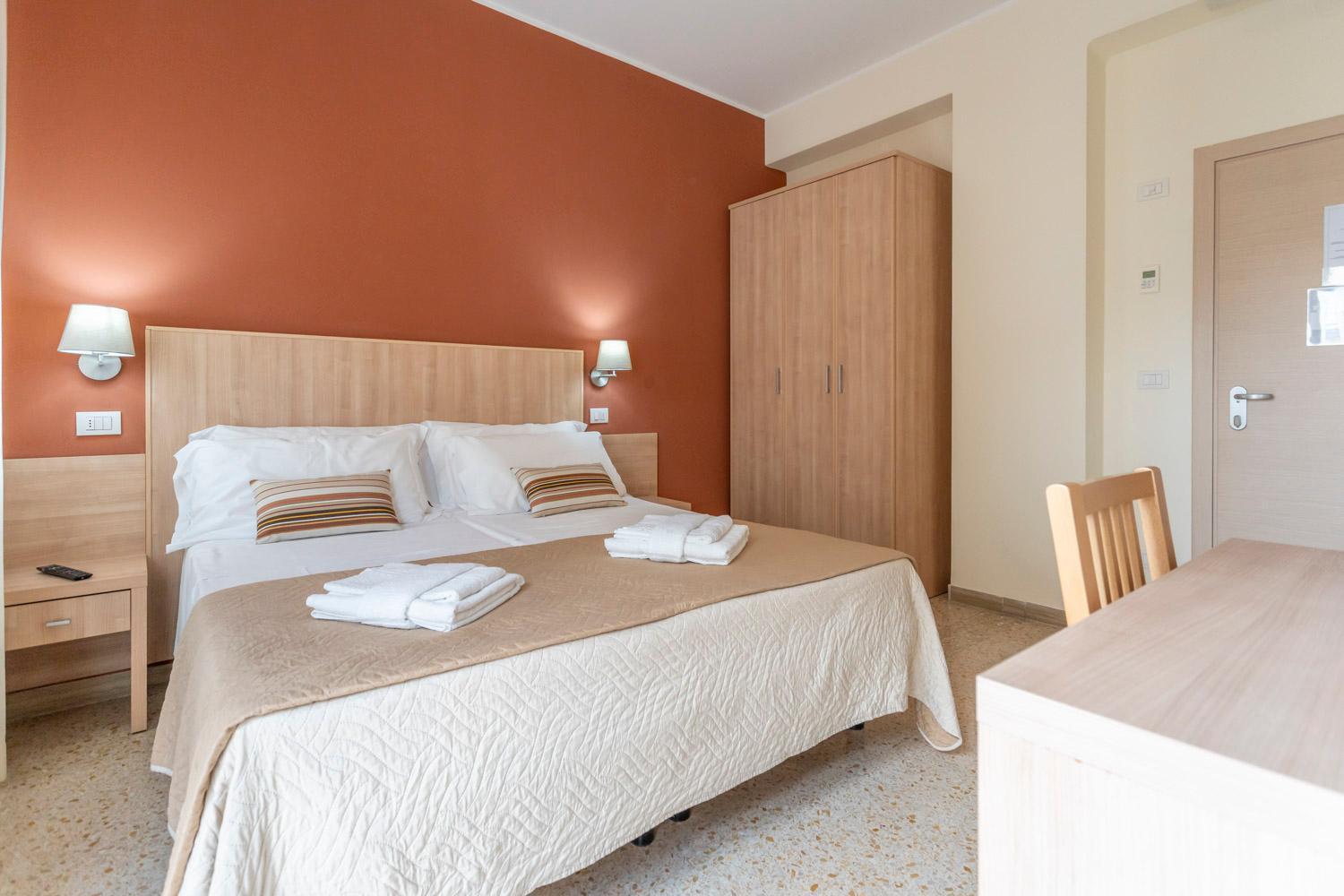 Hotel Cormoran Riccione Esterno foto