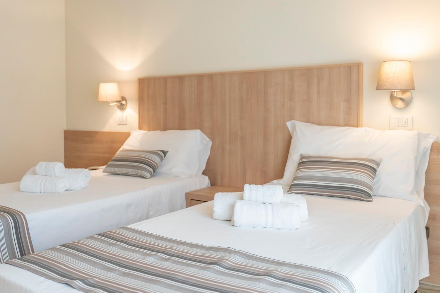 Hotel Cormoran Riccione Esterno foto