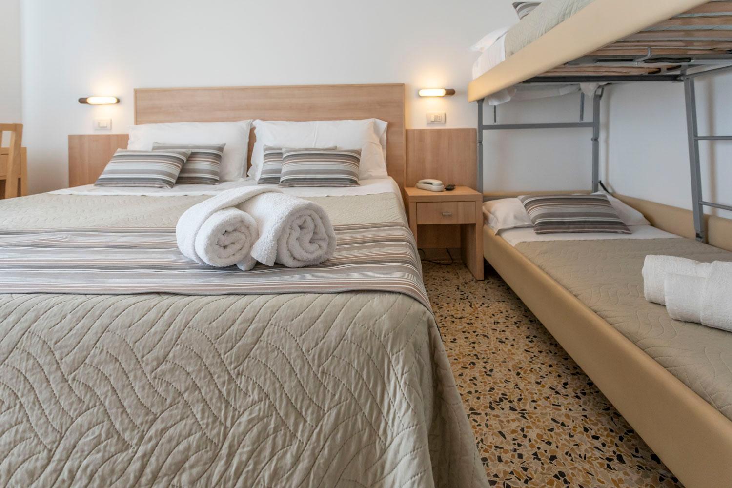 Hotel Cormoran Riccione Esterno foto