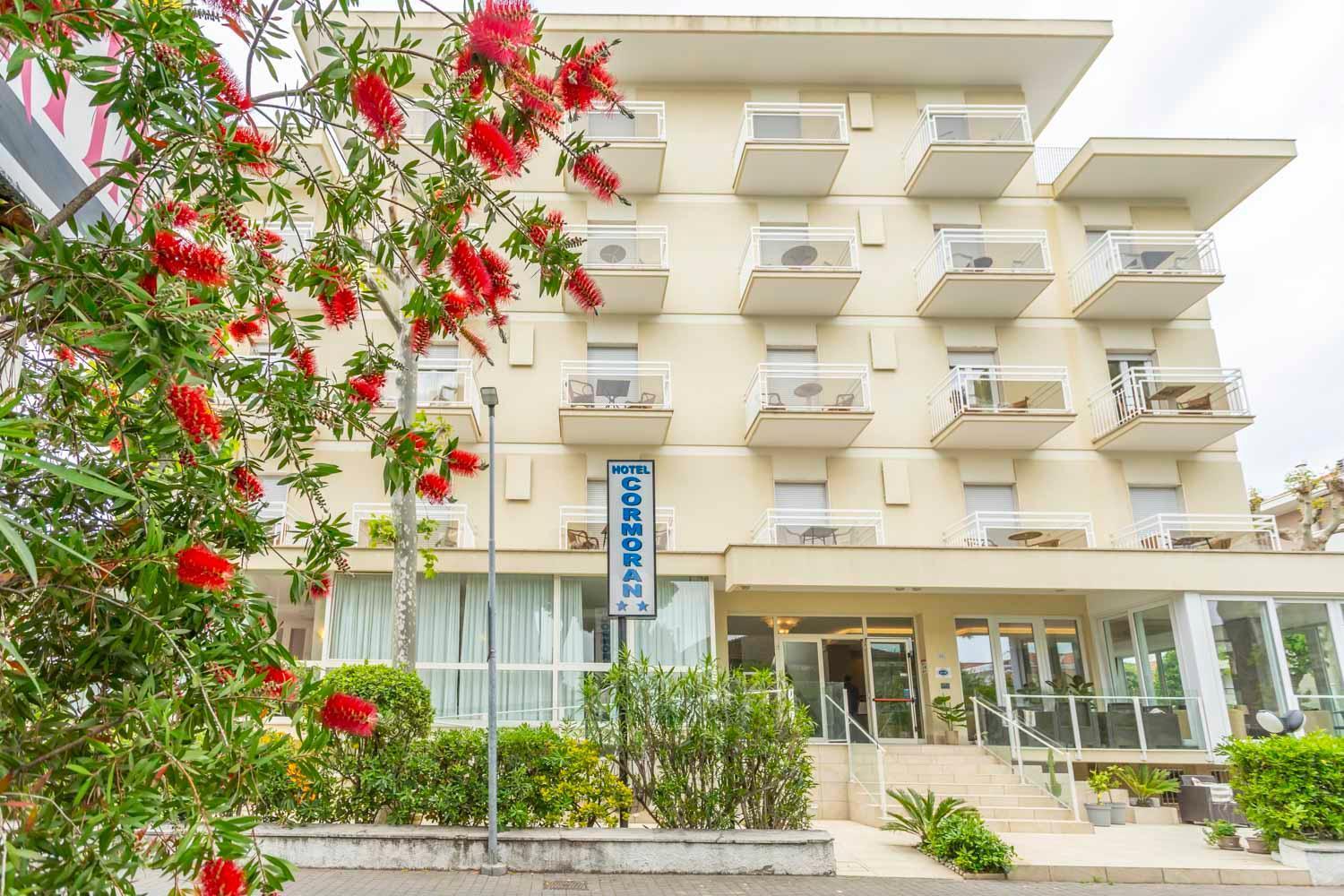 Hotel Cormoran Riccione Esterno foto